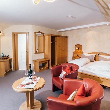 Weinhotel Offenstein Erben 埃尔特维勒 外观 照片