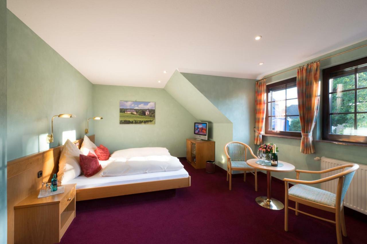 Weinhotel Offenstein Erben 埃尔特维勒 外观 照片